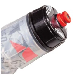 Design sportivo e isolamento termico: la borraccia BRN Freezz da 650 ml colore rosso.