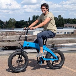 Dettaglio Wayel Next 20 I Azzurro – bici elettrica compatta per spostarsi in città con stile.